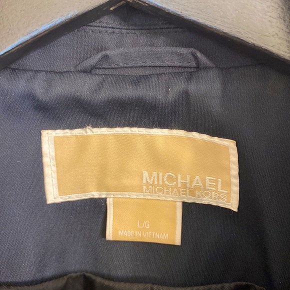 Michael Kors black water resistant rain jacket with stylish metal clasp closure - Picture 6 of 9